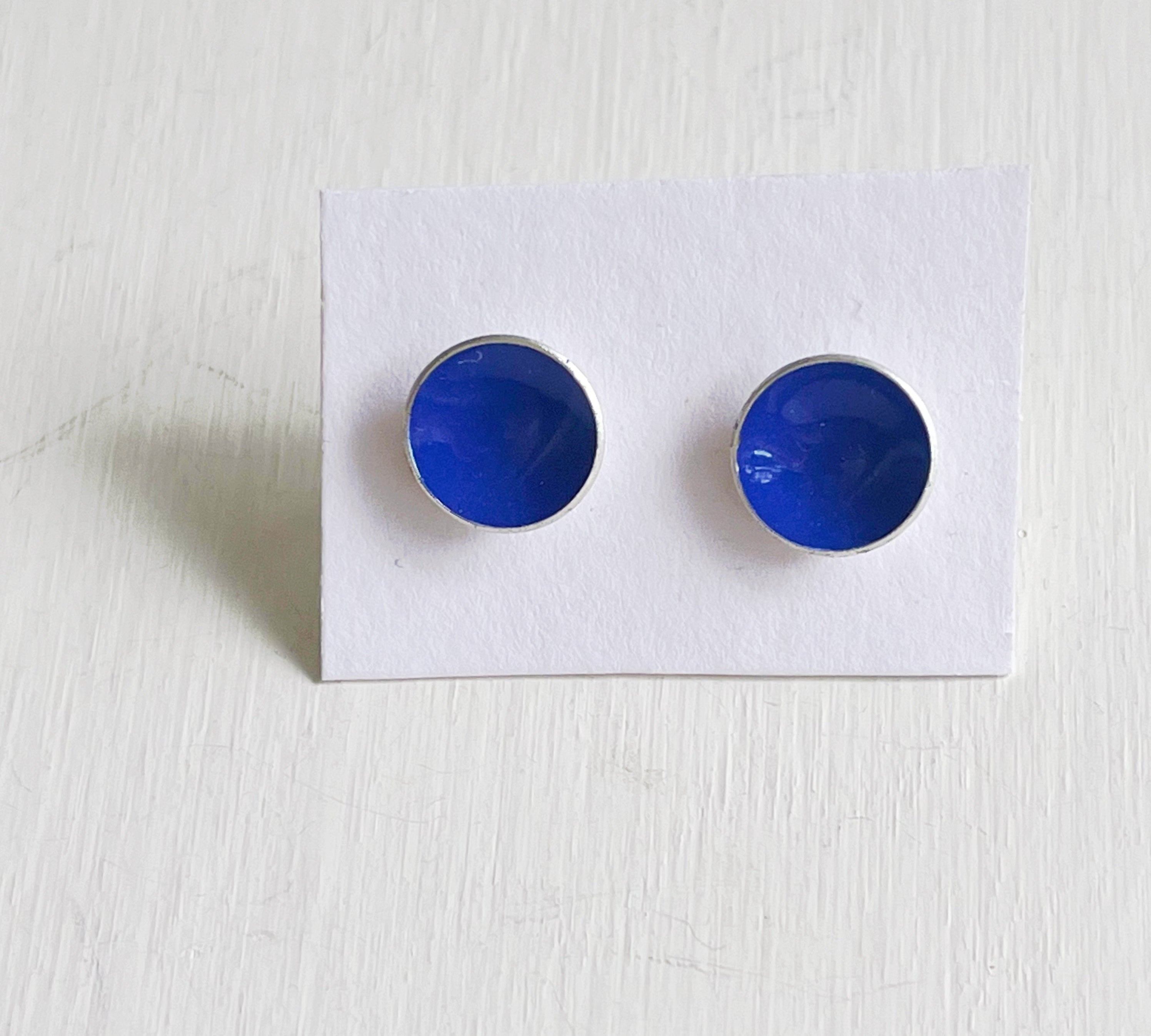 Chroma Studs